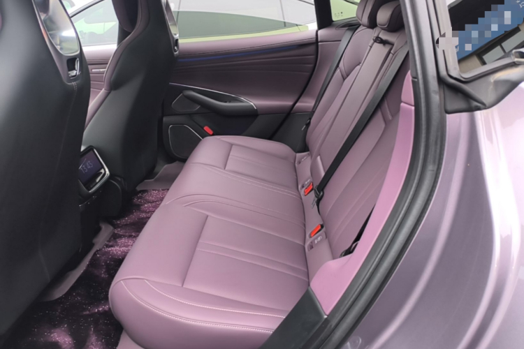 2026 #13 2026 immagine di auto #13