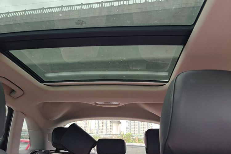 Audi Q3 2017 car image #20