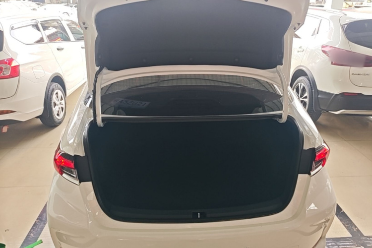 Toyota Corolla 2025 car image #19