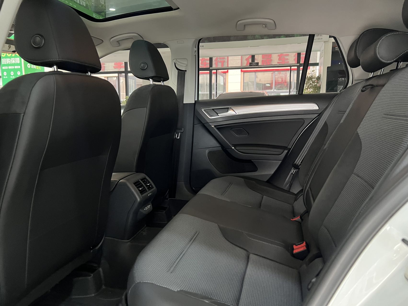 Volkswagen Golf 2019 #5 Volkswagen Golf 2019 car image #5