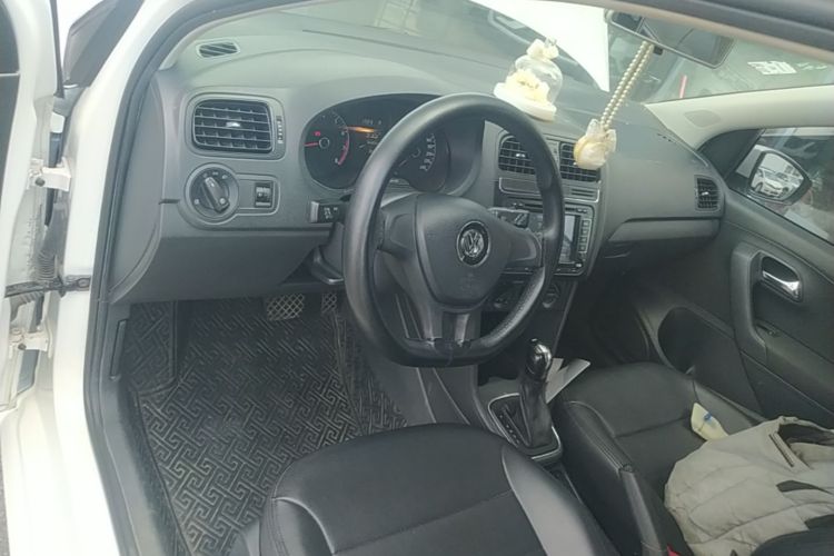 Volkswagen Polo 2016 #10 Volkswagen Polo 2016 car image #10