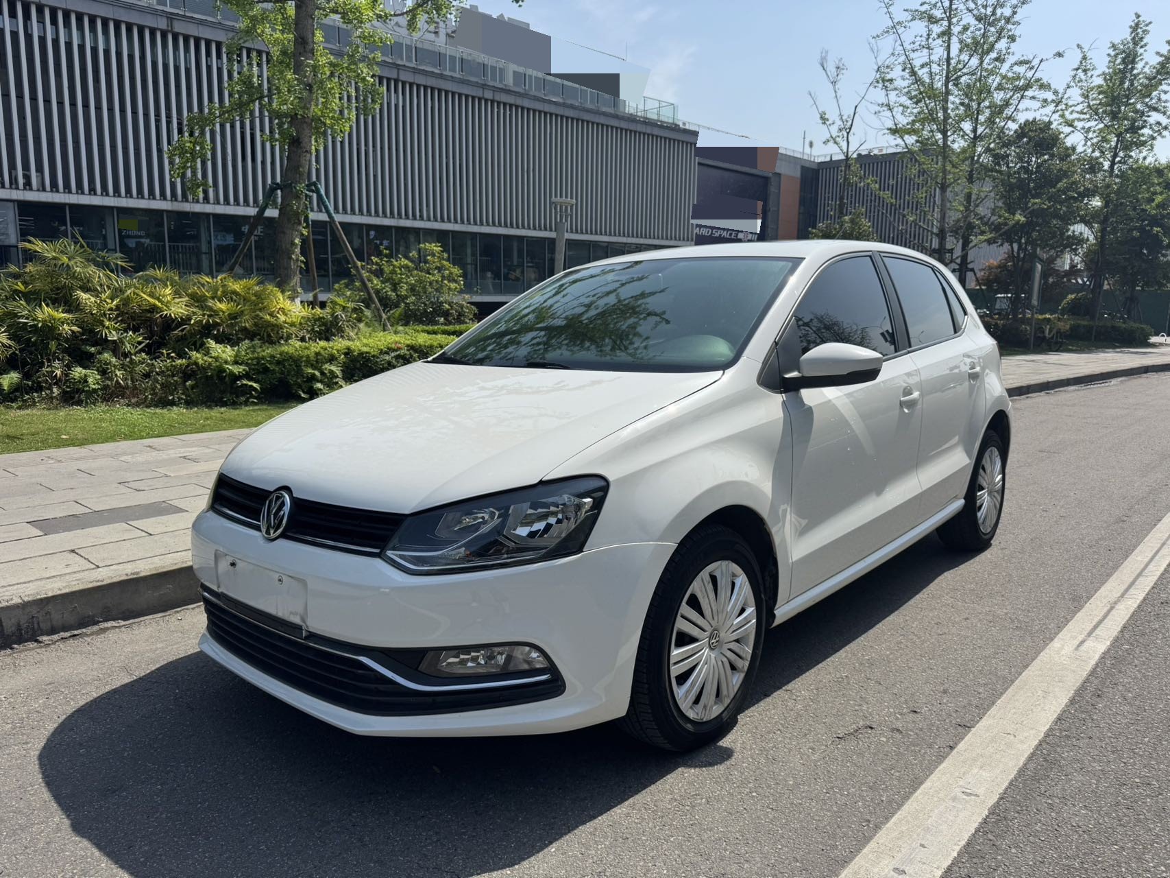 Volkswagen Polo 2016 Volkswagen Polo 2016 car image