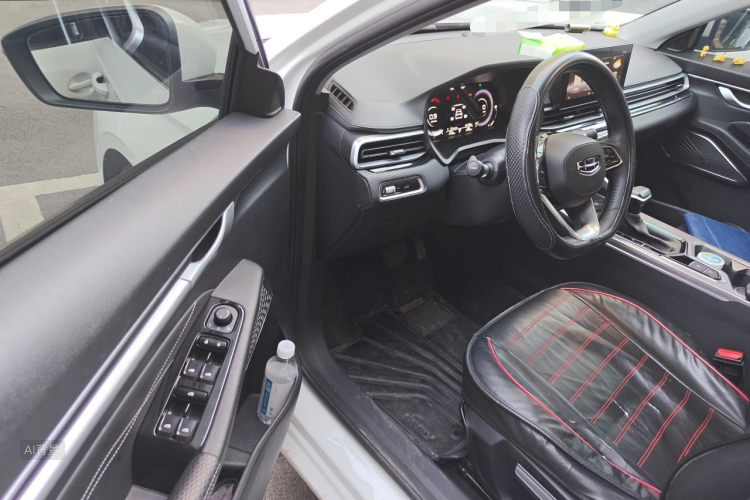 GEELY Emgrand 2021 car image #18