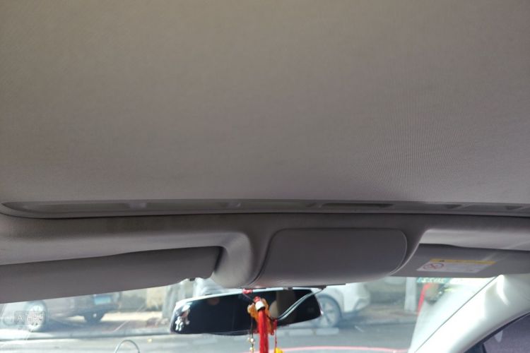 Volkswagen Polo 2018 car image #20