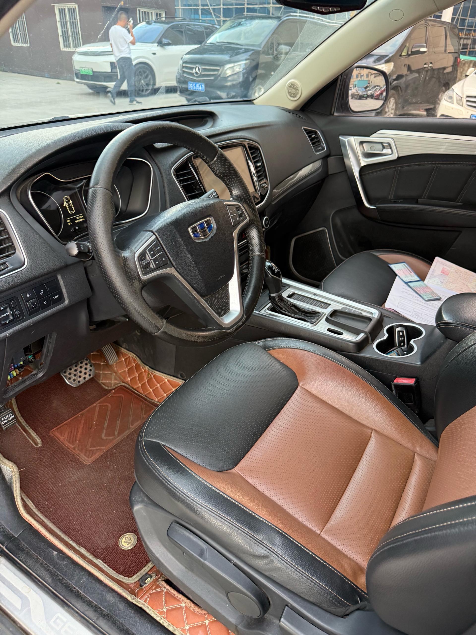 GEELY Vision X6 2018 car image #3