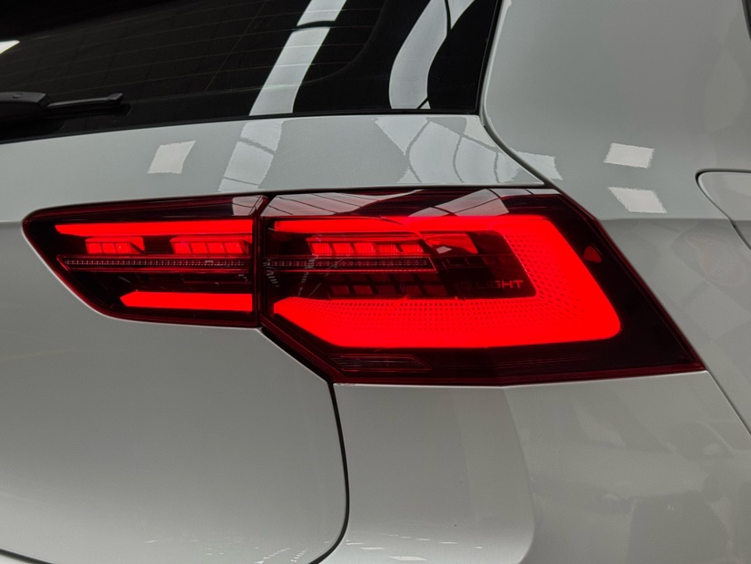 Volkswagen Golf 2022 car image #20