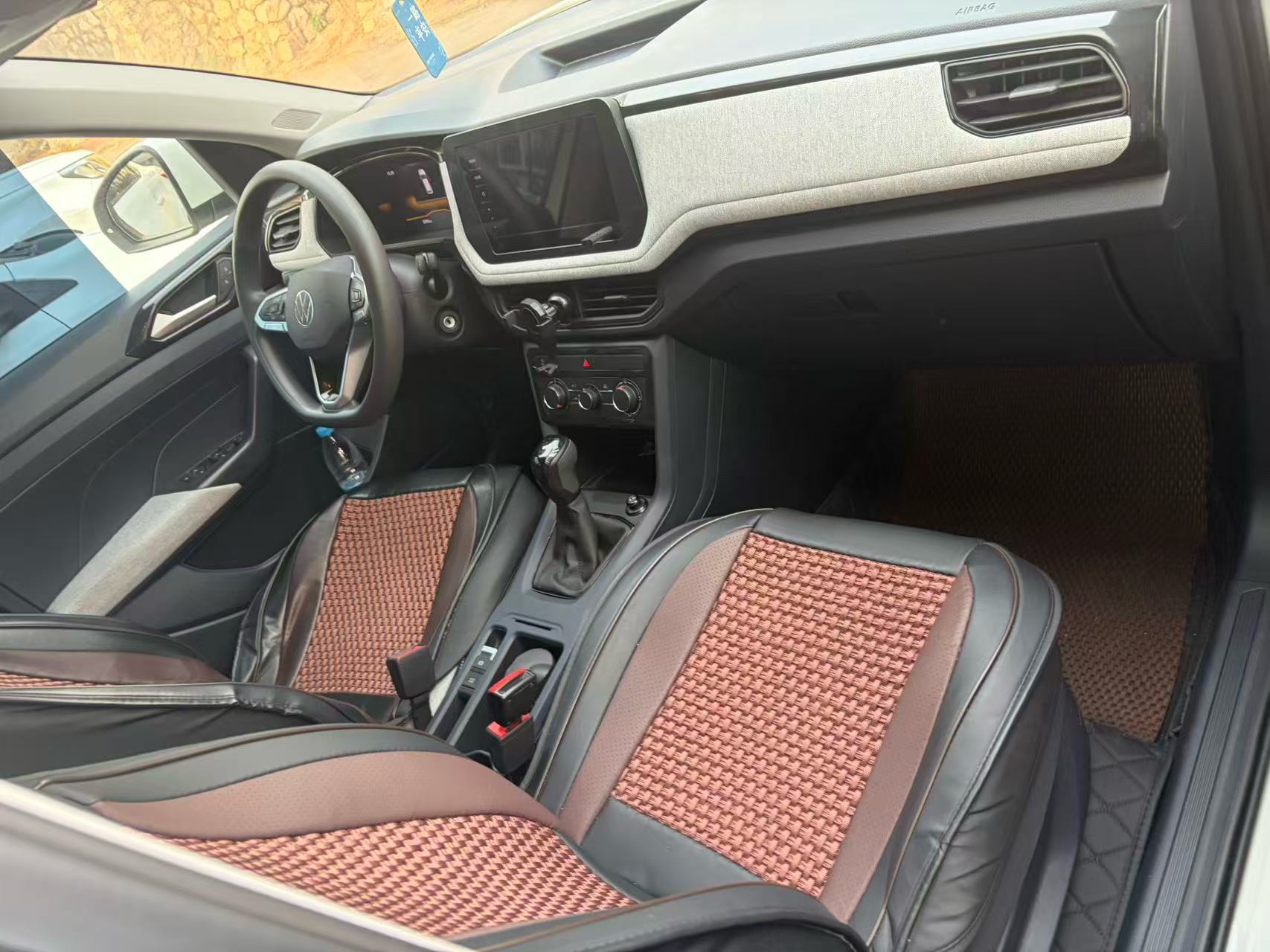 Volkswagen Tharu 2026 #4 Volkswagen Tharu 2026 car image #4
