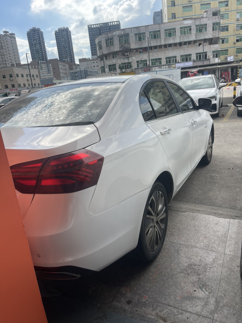 GEELY Emgrand New Energy 2018 #8 GEELY Emgrand New Energy 2018 صورة سيارة #8