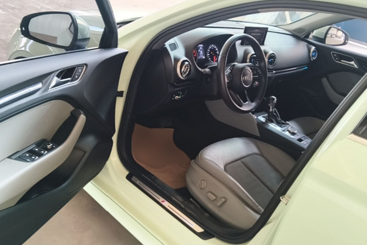 Audi A3 2018 #16 Audi A3 2018 car image #16