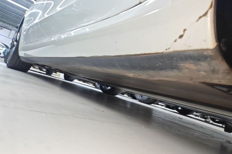 Tesla Model 3 2024 car image #26