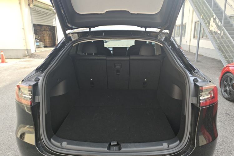 Tesla Model Y 2021 #19 Tesla Model Y 2021 immagine di auto #19