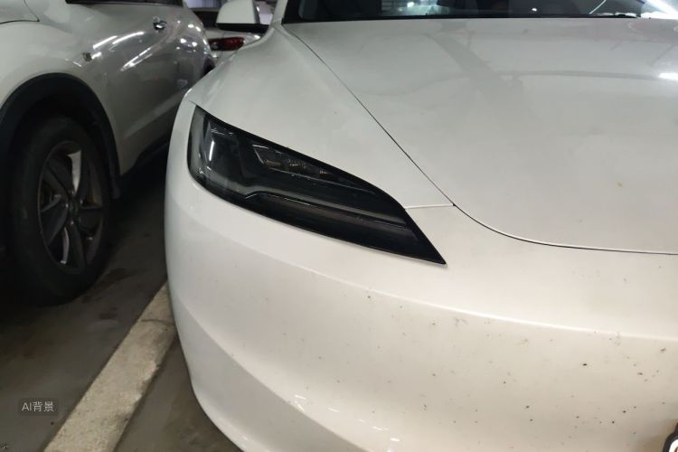 Tesla Model 3 2026 car image #8