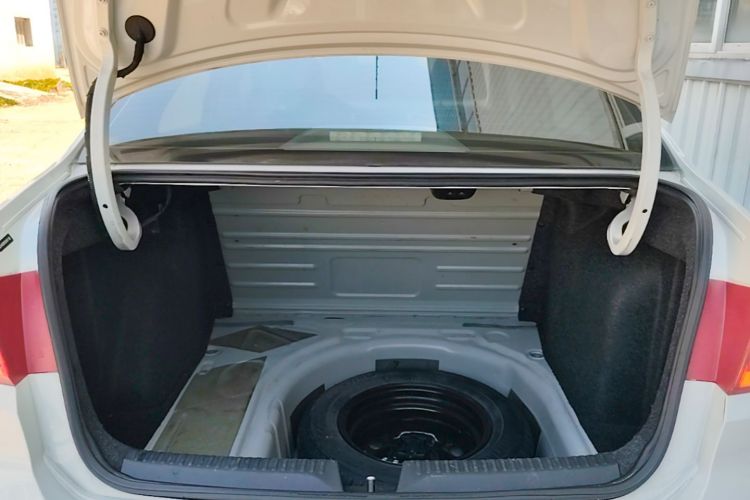 Volkswagen Santana 2016 car image #21