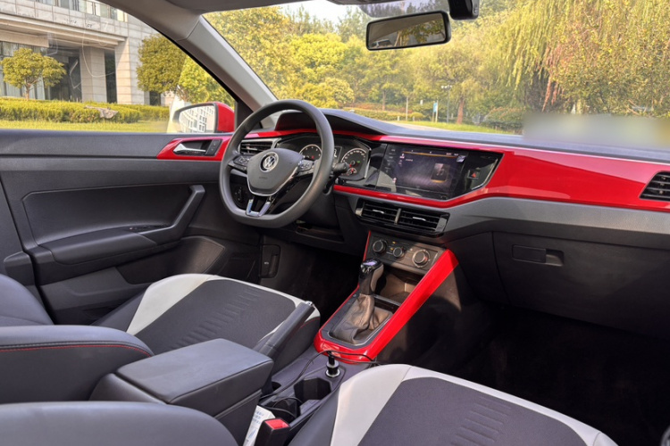 Volkswagen Polo 2021 car image #22