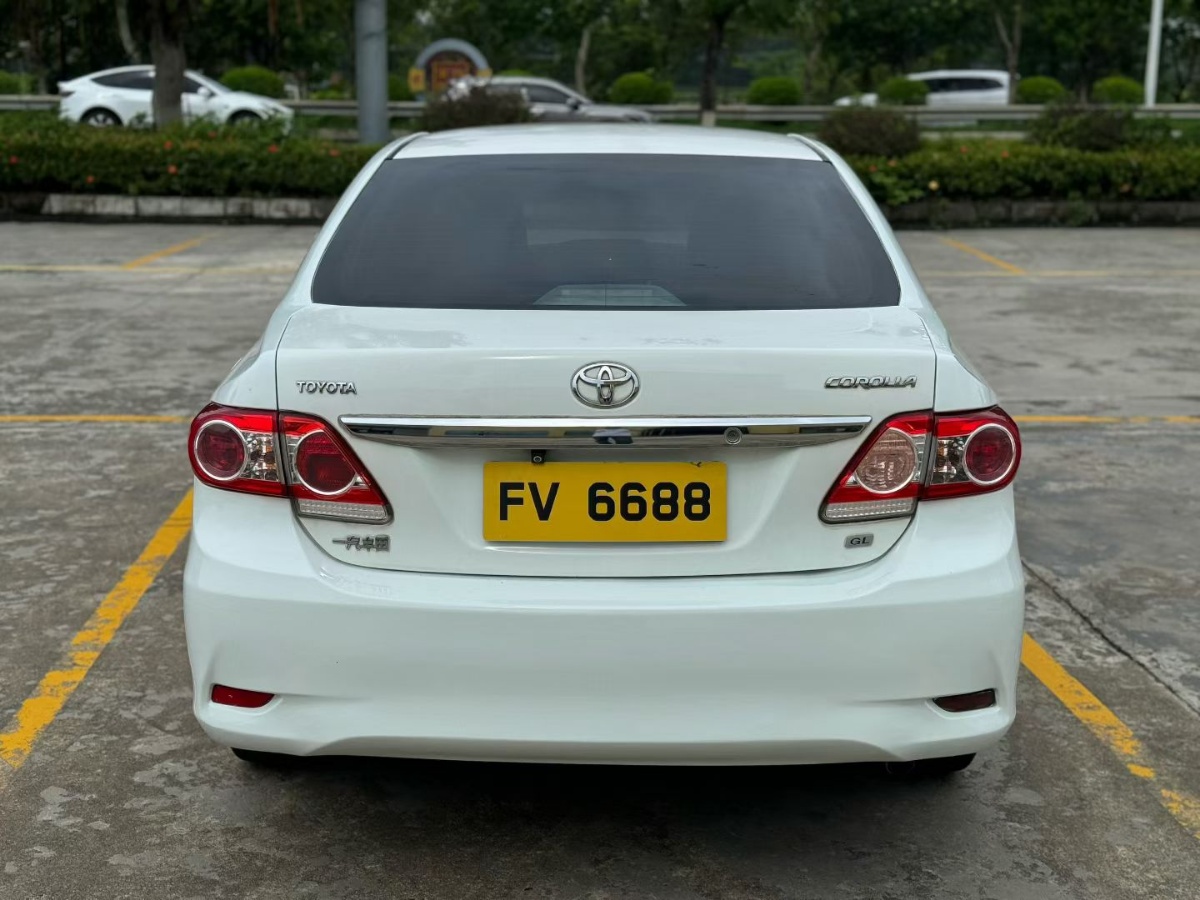 Toyota Corolla 2012 изображение автомобиля #8