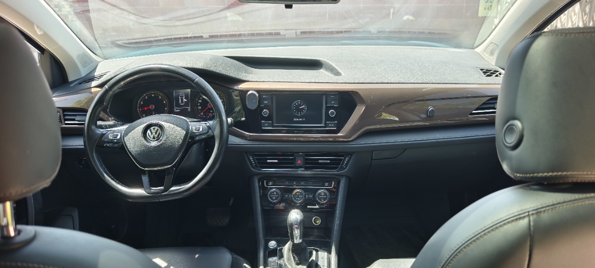 Volkswagen Tharu 2020 imagen de coche #8