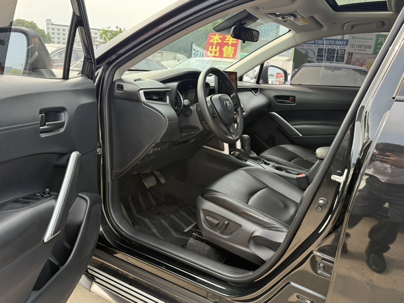 Toyota Corolla Cross 2022 immagine di auto #5