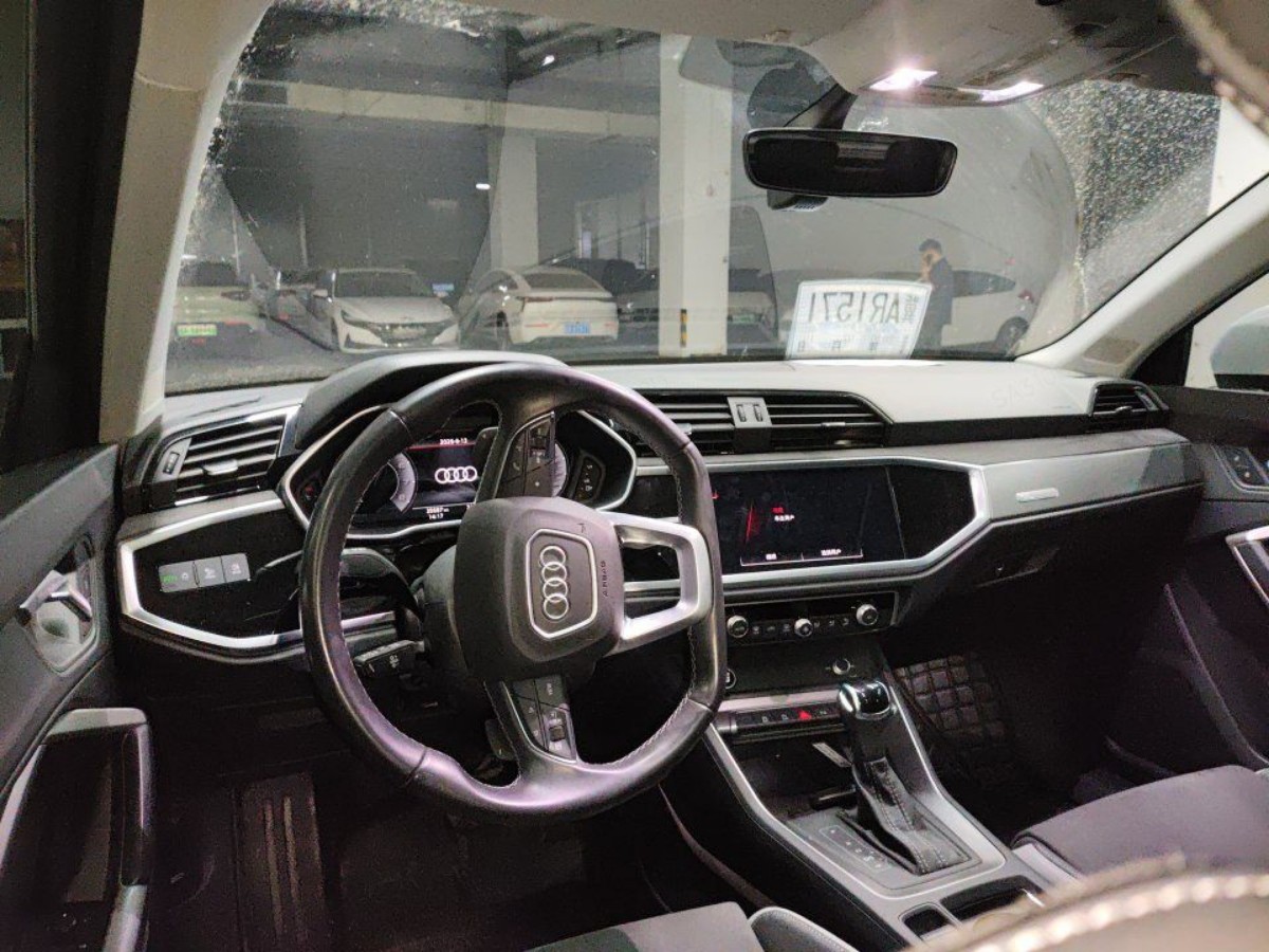 Audi Q3 2023 #6 Audi Q3 2023 car image #6