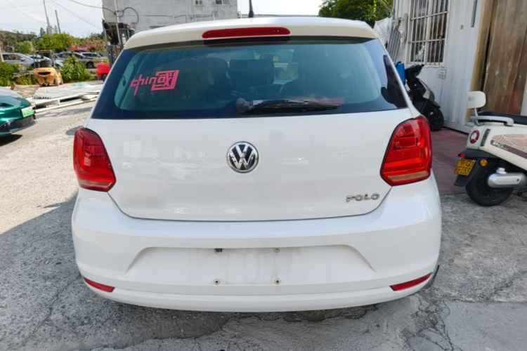 Volkswagen Polo 2017 car image #6