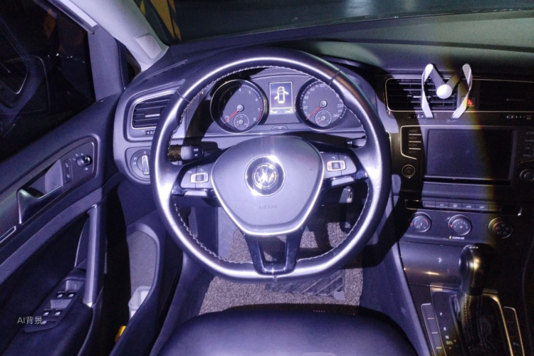 Volkswagen Golf 2017 car image #12