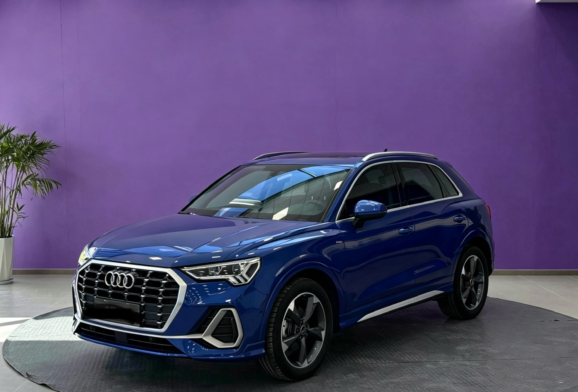 Audi Q3 2023 Audi Q3 2023 car image