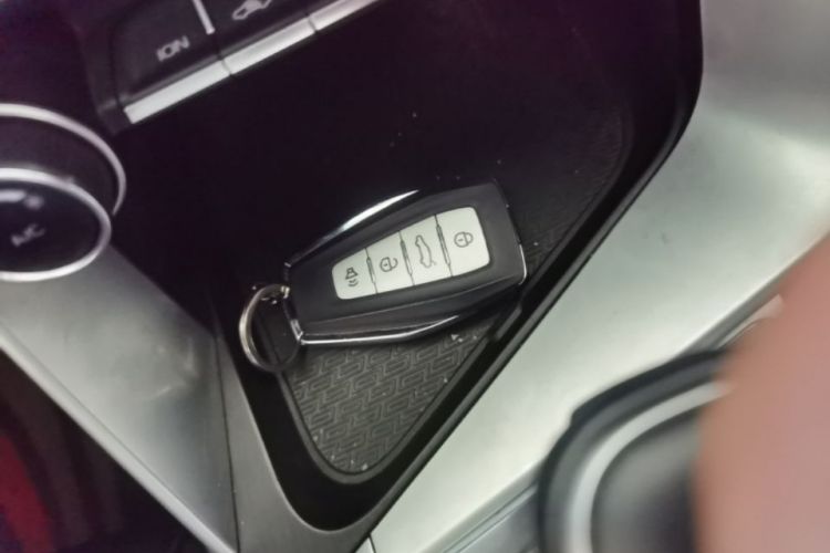 GEELY Binray 2019 car image #9