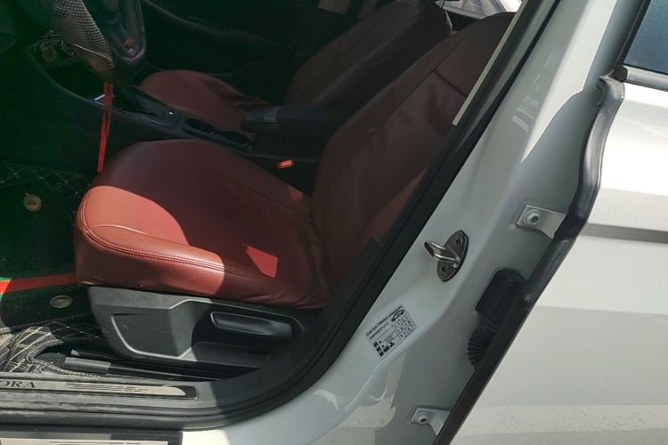 Volkswagen Bora 2020 car image #15