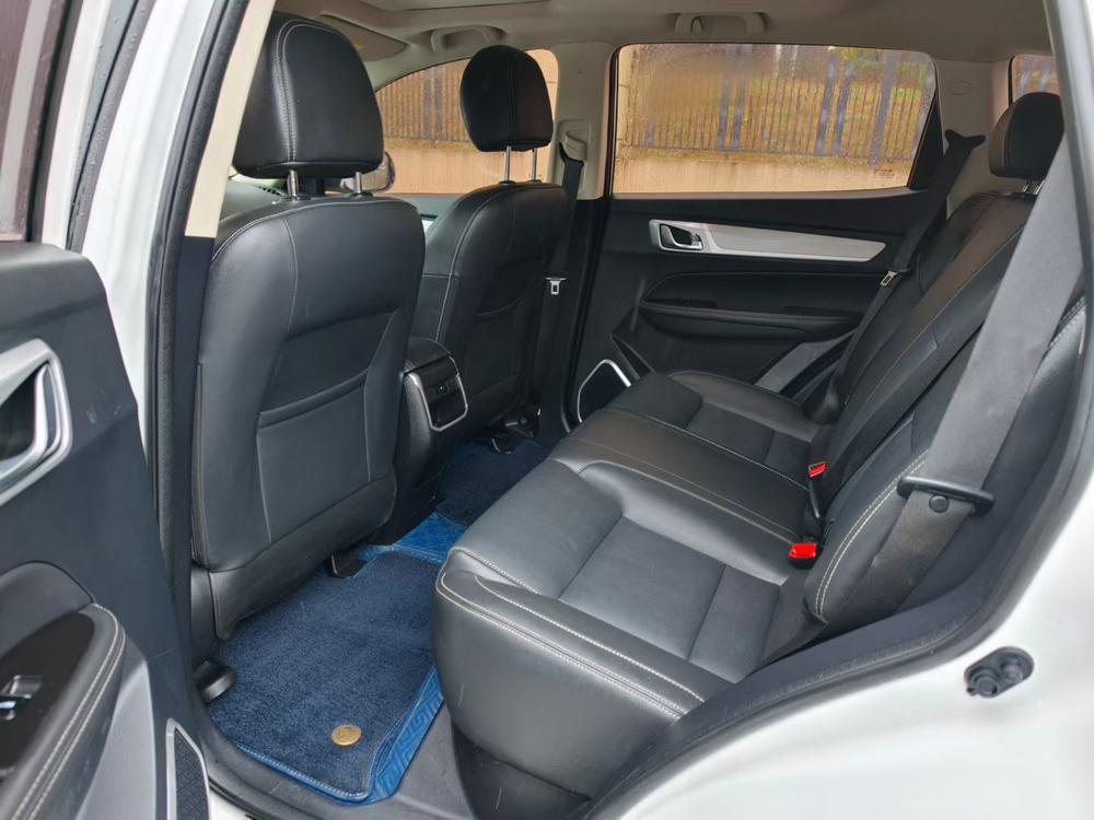GEELY Vision X6 2019 car image #9