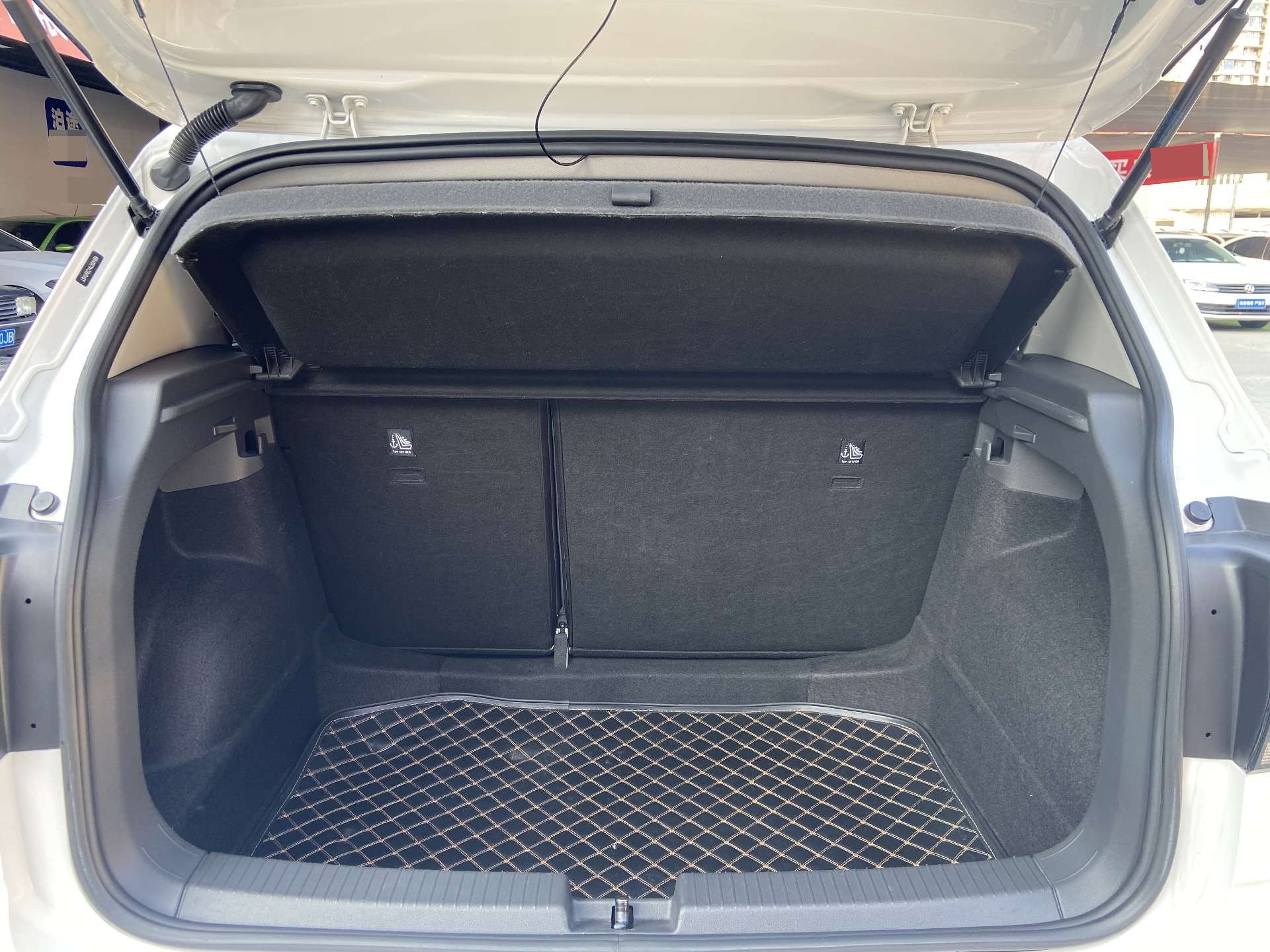 Volkswagen T-Cross 2020 imagem de carro #13