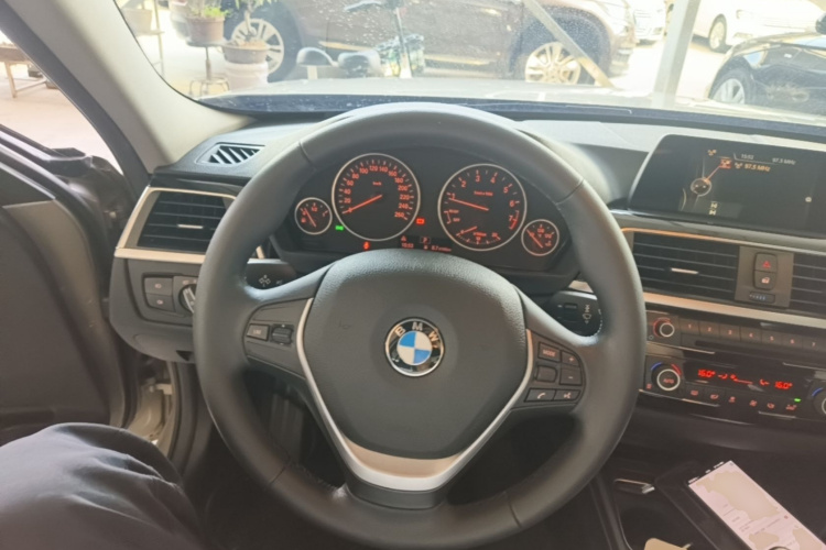 BMW 3 Series 2016 #11 BMW 3 Series 2016 car image #11