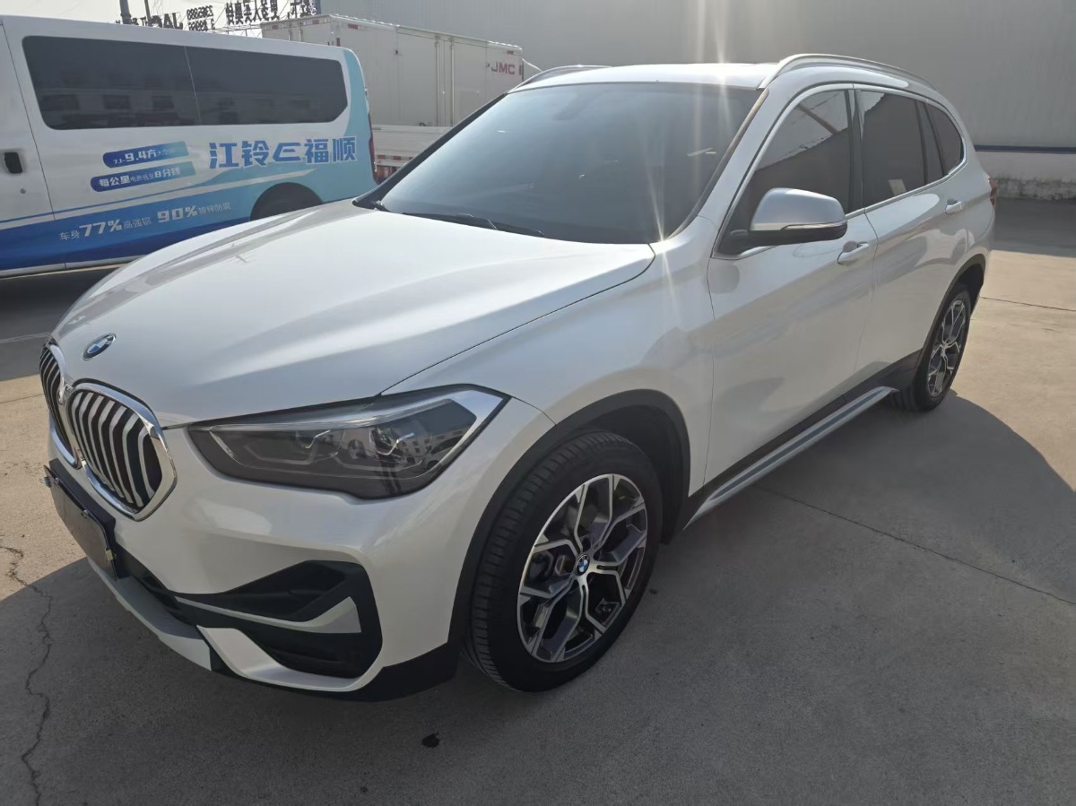 BMW X1 2021 BMW X1 2021 صورة سيارة