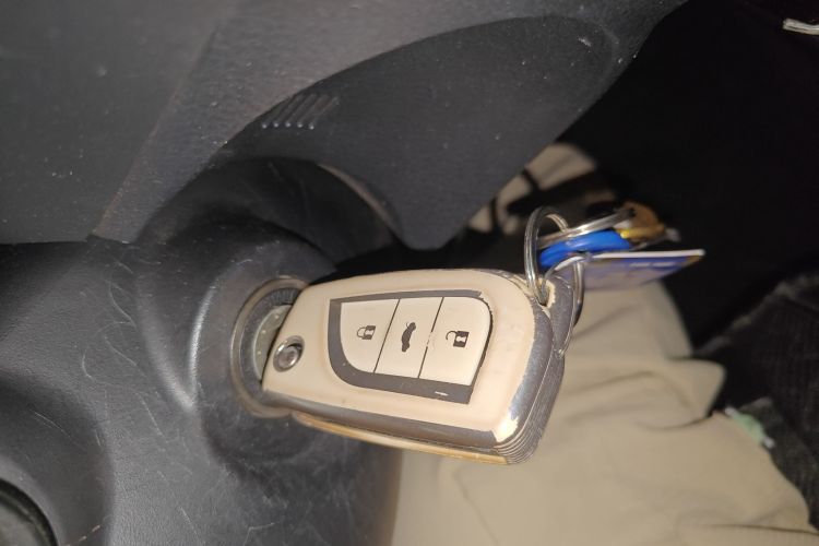 Toyota Corolla 2017 immagine di auto #9