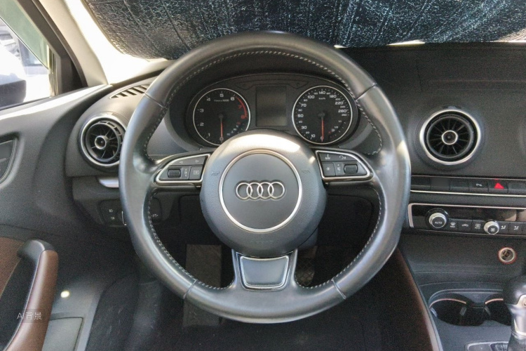 Audi A3 2015 car image #12