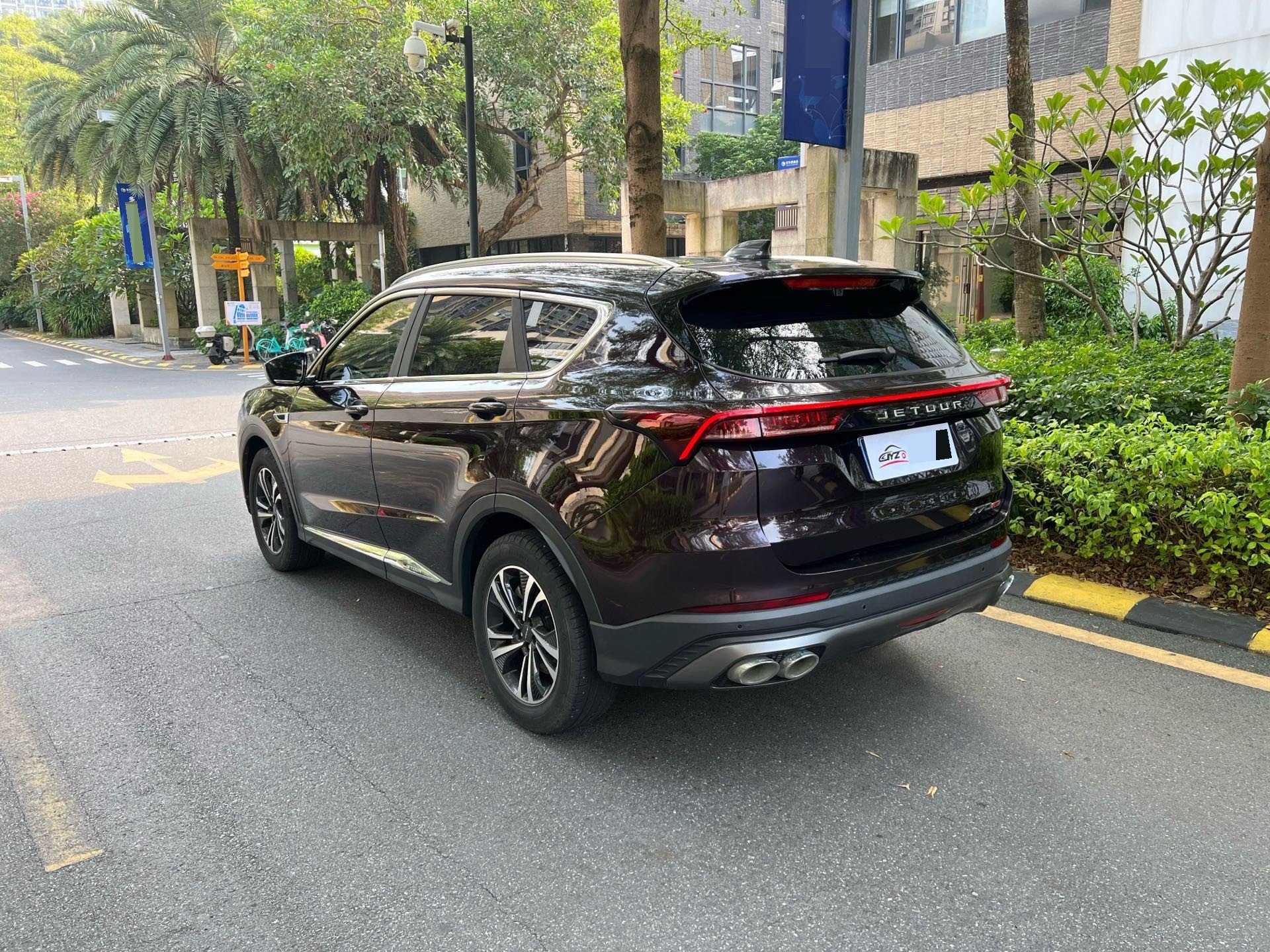 Jetour X70 PLUS 2021 car image #2