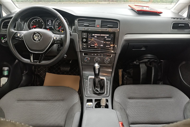 Volkswagen Golf 2019 #10 Volkswagen Golf 2019 car image #10
