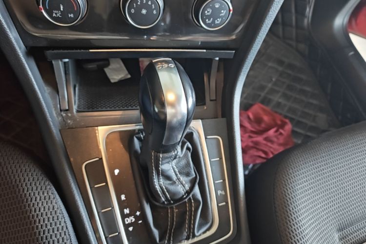 Volkswagen Golf 2017 #14 Volkswagen Golf 2017 car image #14