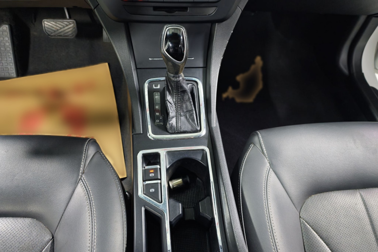 GEELY Emgrand 2017 #16 GEELY Emgrand 2017 car image #16