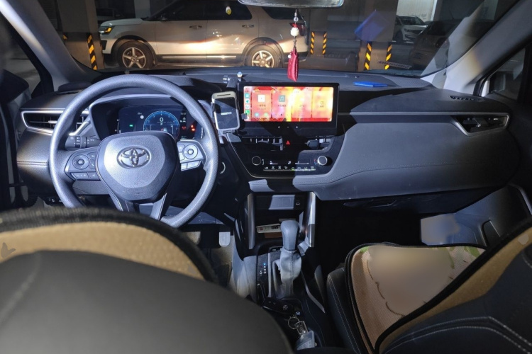 Toyota Corolla Cross 2025 car image #12
