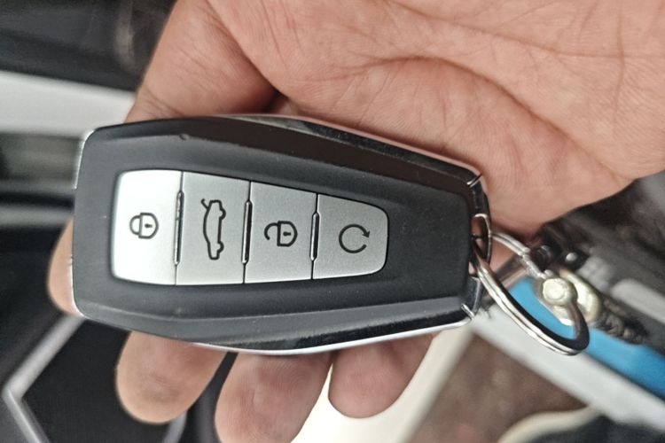 GEELY Emgrand GL 2019 car image #9