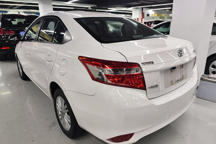 Toyota Vios 2015 car image #5