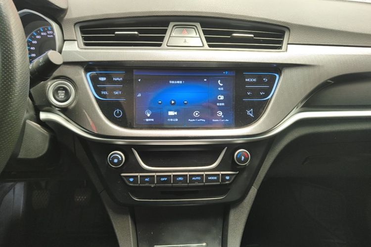 GEELY Emgrand 2018 #17 GEELY Emgrand 2018 car image #17