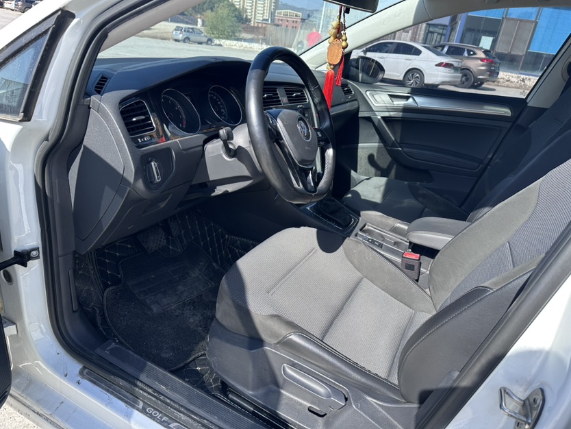 Volkswagen Golf 2018 immagine di auto #7