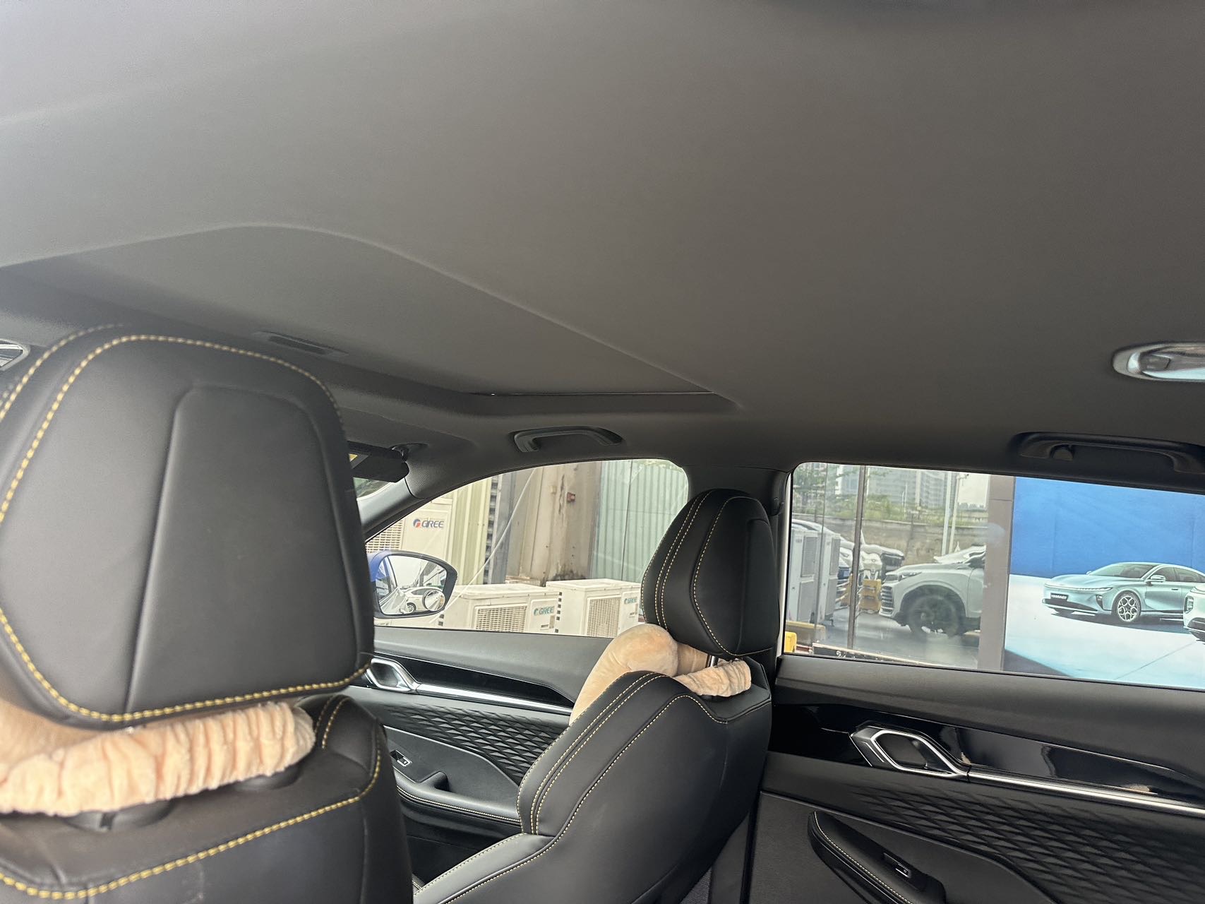 GEELY Coolray 2025 car image #4