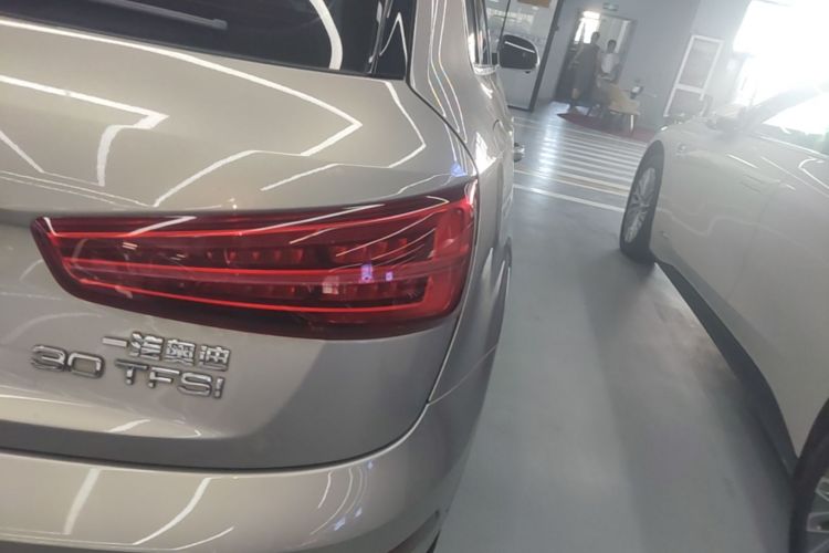 Audi Q3 2018 #8 Audi Q3 2018 car image #8