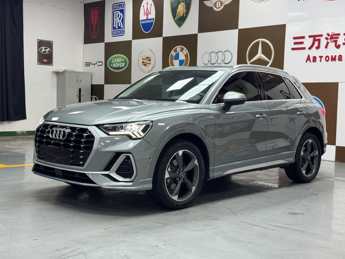 Audi Q3 2022 Audi Q3 2022 car image