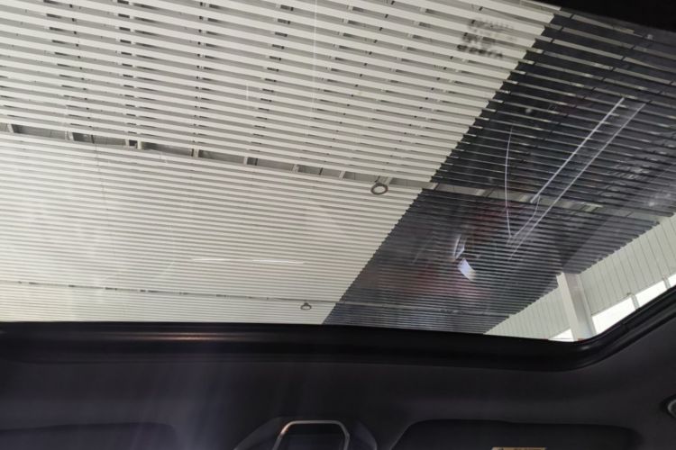 GEELY Coolray 2020 car image #18