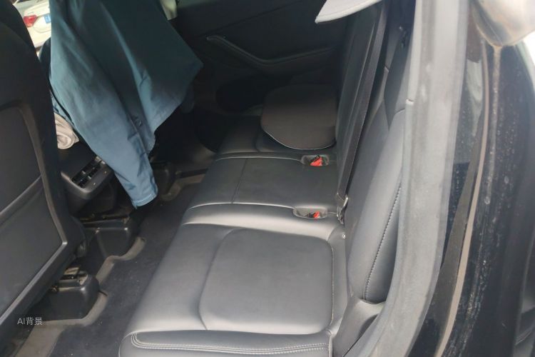 Tesla Model Y 2022 #19 Tesla Model Y 2022 car image #19