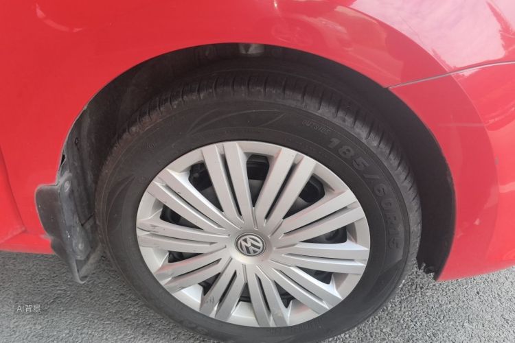 Volkswagen Polo 2016 car image #9