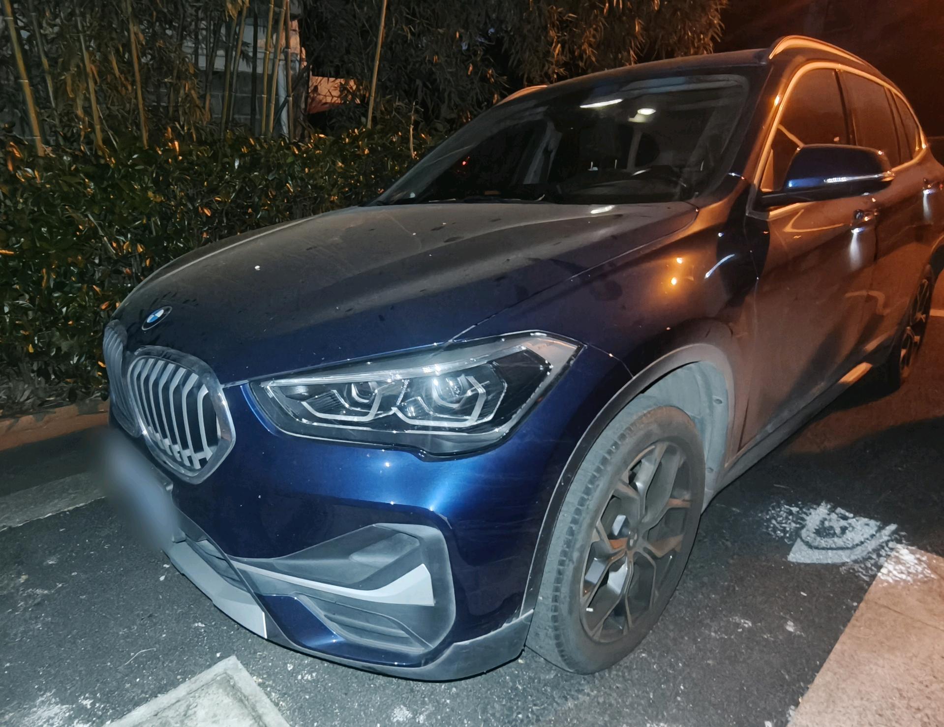 2020 immagine di auto 