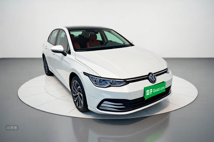 Volkswagen Golf 2022 car image #4